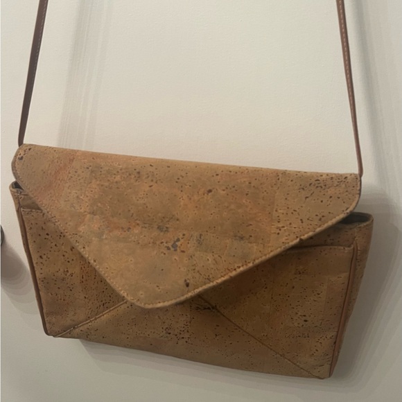 Unique purse-cork like material - Picture 8 of 9